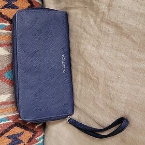 Nautica Navy Blue Wallet/Wristlet ID Safe RFID Protection 0